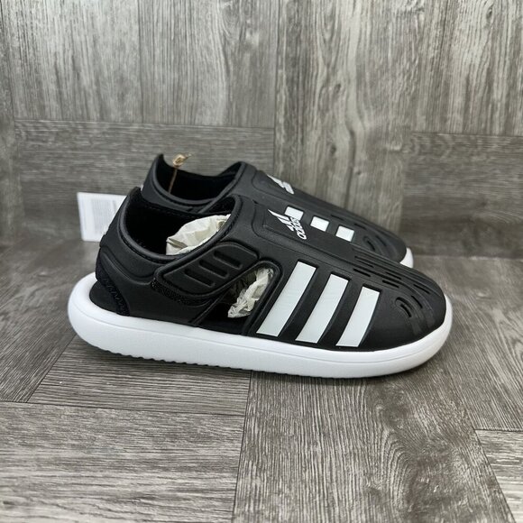 Adidas Kids size 2 Black and White Water Sandal - Picture 1 of 8